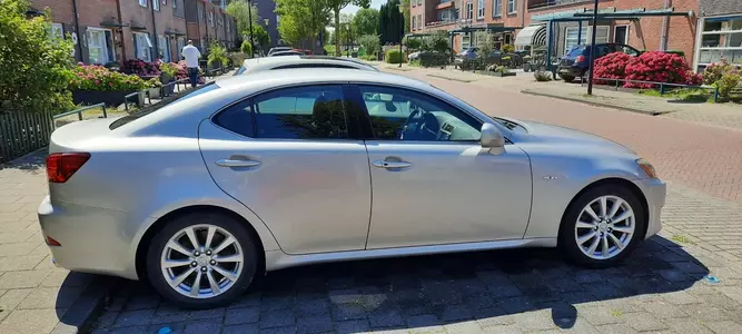 lexus is 250 p.webp