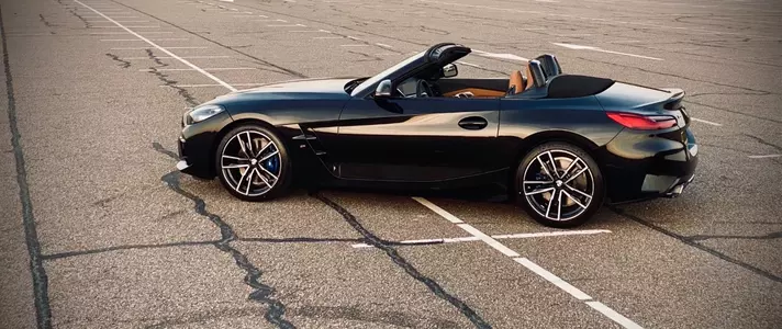 BMWZ4M40i.webp